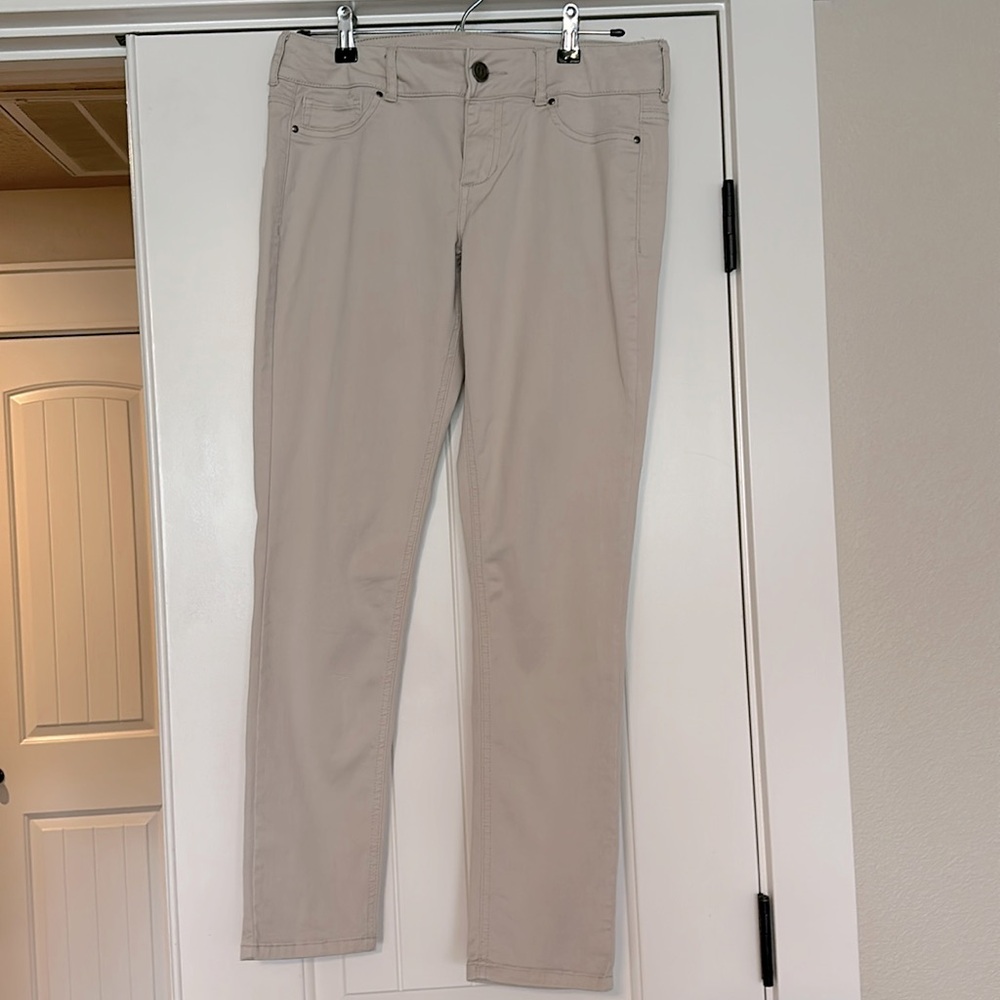 Maurice’s denim khaki Jeggings, only worn once, like new condition
